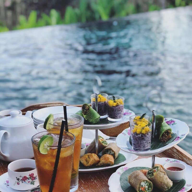 Floating Breakfast Ubud Valley Resort
