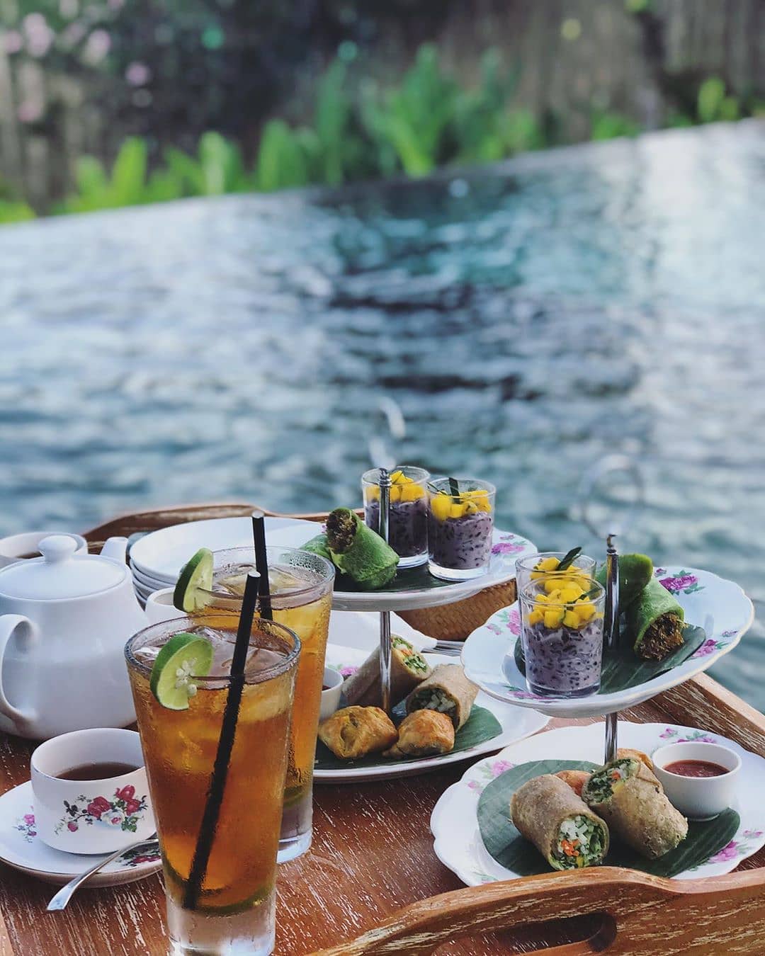 Floating Breakfast Ubud Valley Resort